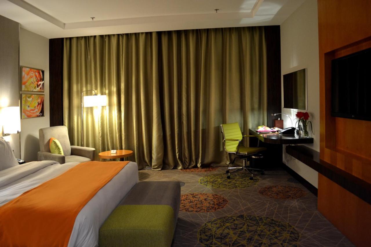 Holiday Inn Jeddah Gateway, An Ihg Hotel מראה חיצוני תמונה